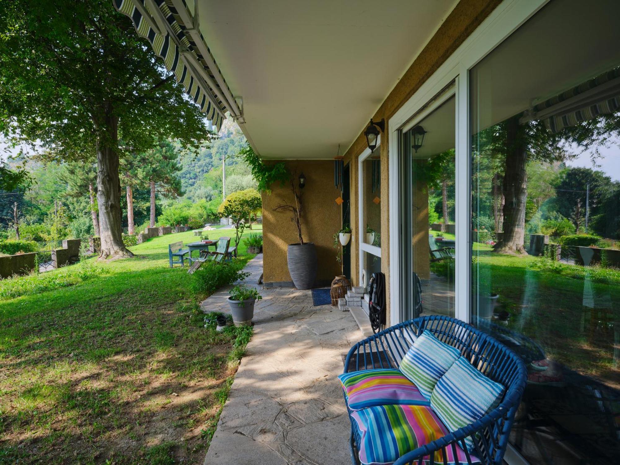 Casa Mileti Bed and Breakfast Vercurago Exteriör bild